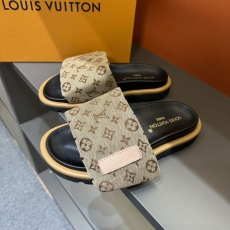 Louis Vuitton Slippers